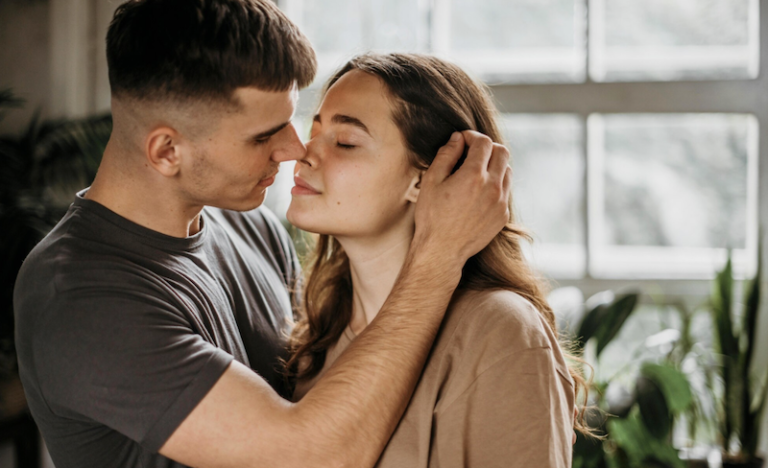 Дмитро і Євгенія: сумісність імен у коханні, дружбі та шлюбі