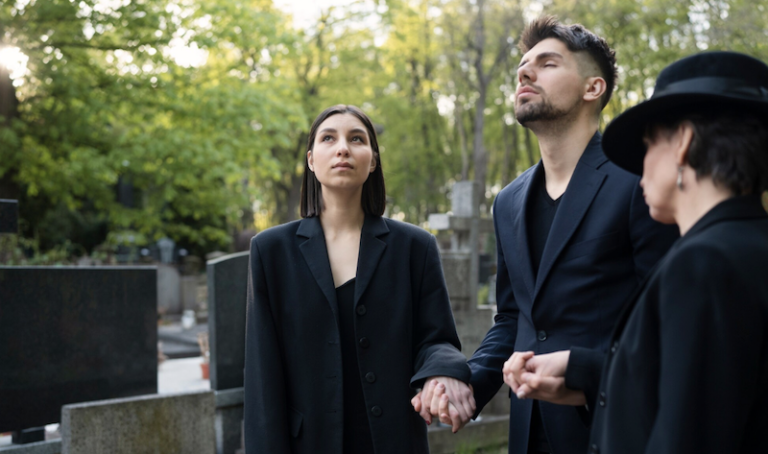 Продовження фрази “Про мертвих або добре, або нічого”