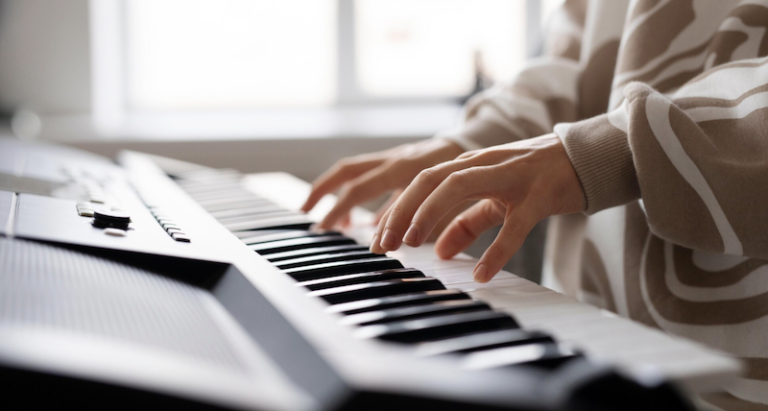 Що символізує піаніно уві сні та до чого сниться грати на ньому